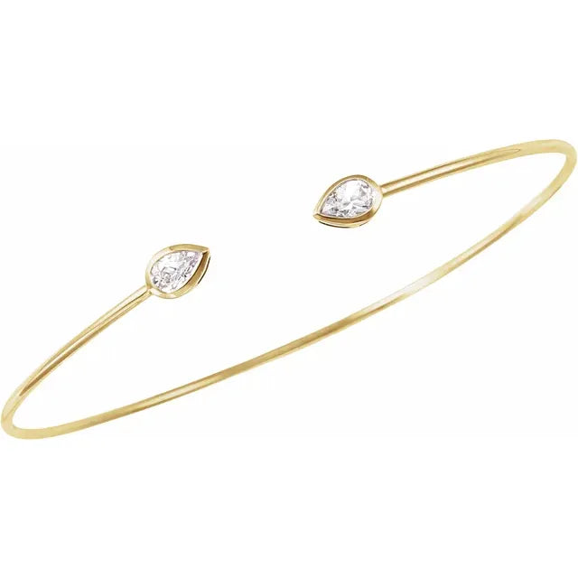 Natural Pear Diamond Bangle