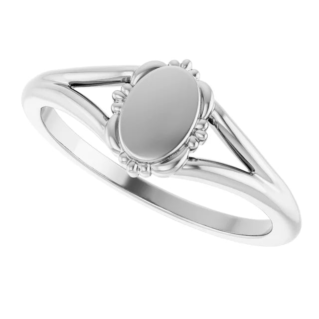 Engravable Vintage-Inspired Signet Ring
